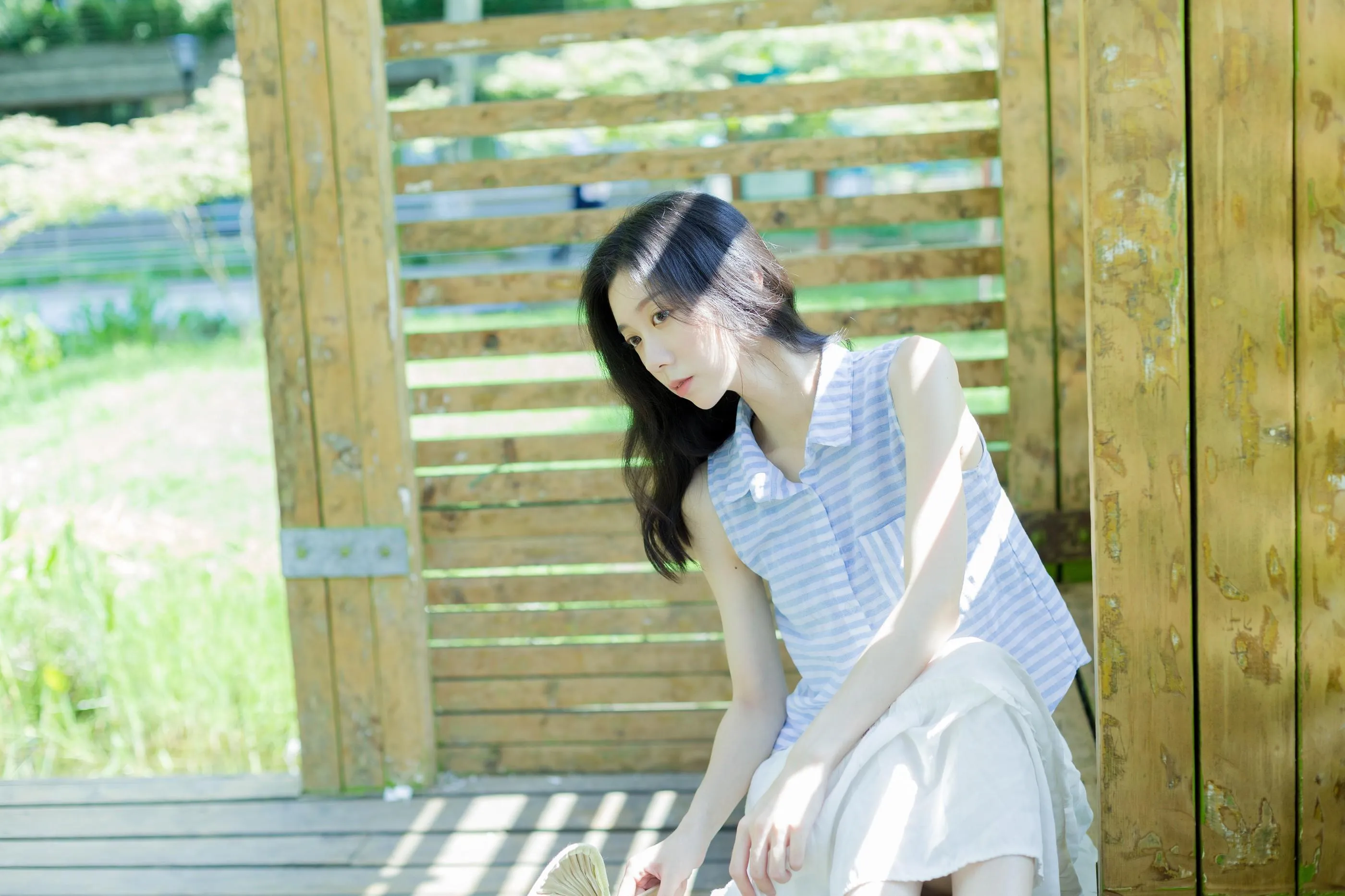 [YITUYU艺图语]2022.09.23 在你的身边 饲猫少女- [36P]插图1